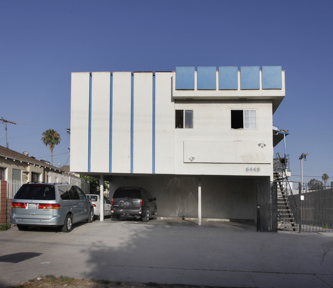 6449 Troost Ave in North Hollywood, CA - Building Photo - Building Photo