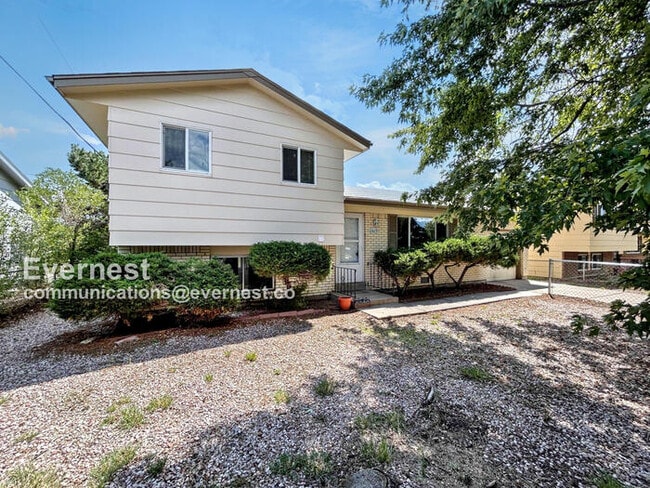property at 2609 Granada Dr