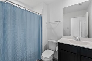 3215 Rainwood Gate Dr in Houston, TX - Building Photo