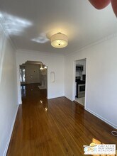 927 Alandele Ave in Los Angeles, CA - Building Photo - Building Photo