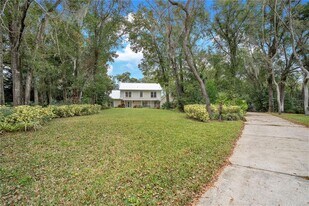 8 Fernwood Trail in Ormond Beach, FL - Building Photo
