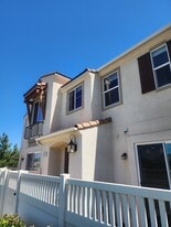 44059 Calle Luz in Temecula, CA - Building Photo