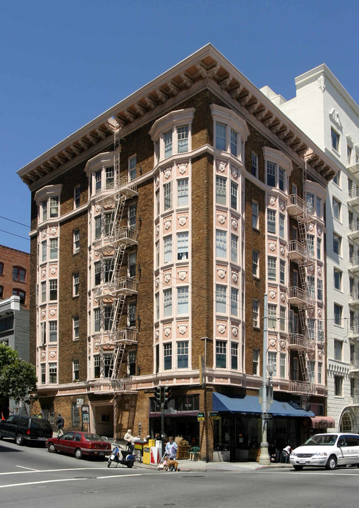 Farnham Apartments in San Francisco, CA - Building Photo