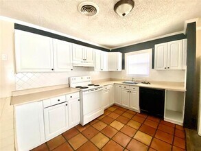 2098 Vine St in Abilene, TX - Building Photo - Building Photo