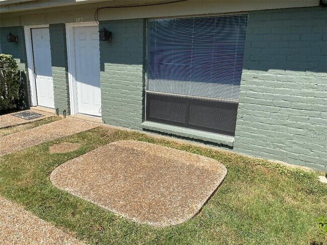 614 W 51st St in Austin, TX - Building Photo - Building Photo