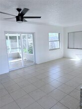 5617 1st Ave W in Bradenton, FL - Building Photo - Building Photo