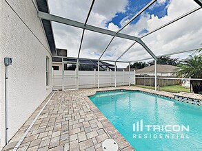 12905 Tribute Dr in Riverview, FL - Building Photo - Building Photo