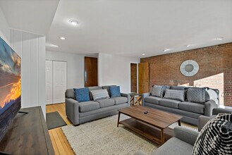 3303 Water St NW in Washington, DC - Building Photo - Building Photo