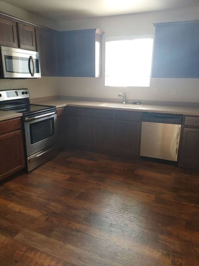 226 N 680 E in Vineyard, UT - Building Photo - Building Photo