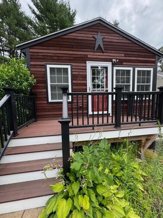 6 East Ln in Sandown, NH - Foto de edificio