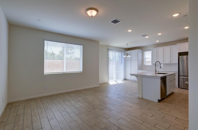 6313 E Meritage Dr in Fresno, CA - Building Photo - Building Photo