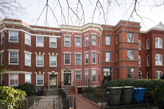 309 Maryland Ave NE in Washington, DC - Building Photo - Building Photo