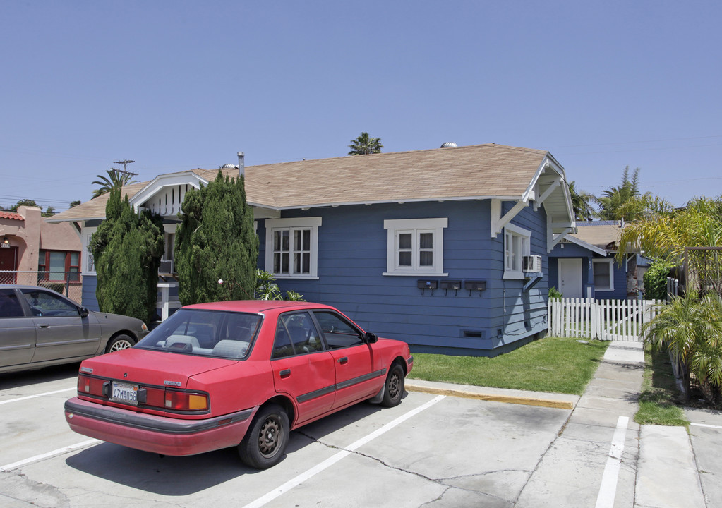 4571-4575 Texas St in San Diego, CA - Building Photo