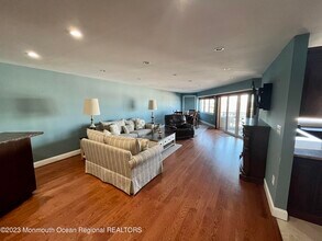 525 Ocean Blvd in Long Branch, NJ - Building Photo - Building Photo