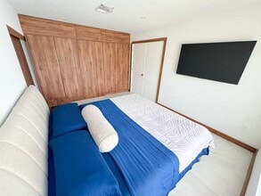 2216 NW 4th Ave in Wilton Manors, FL - Building Photo - Building Photo