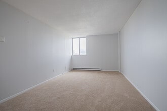 The Riversides - 1591 Lycee Place in Ottawa, ON - Foto de edificio - Interior Photo