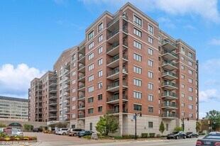 750 Pearson St in Des Plaines, IL - Building Photo