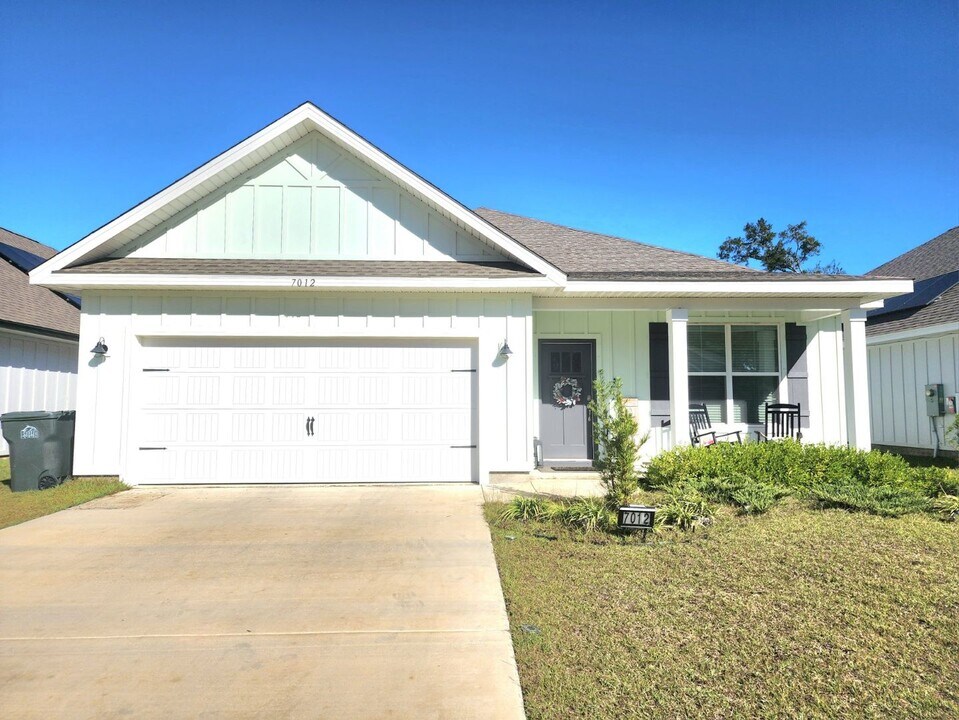 7012 Whitetail Run Dr in Bellview, FL - Building Photo