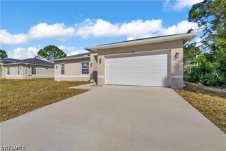 3310 11th St W in Lehigh Acres, FL - Building Photo - Building Photo