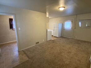 229 W Highland Ave in Chelan, WA - Building Photo - Building Photo