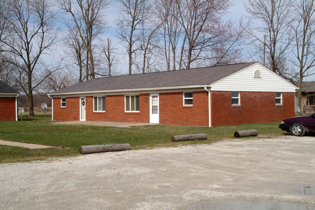 1800 W State Road 32 in Westfield, IN - Building Photo