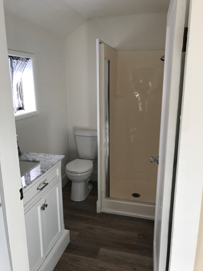 319 N Elliott St, Unit Carriage House in Ellensburg, WA - Building Photo - Building Photo