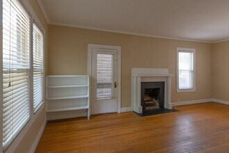 26 Bagwell Ave in Raleigh, NC - Building Photo - Building Photo