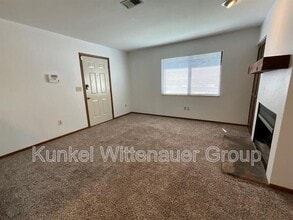51 Pepperwood Ct in Glen Carbon, IL - Foto de edificio - Building Photo