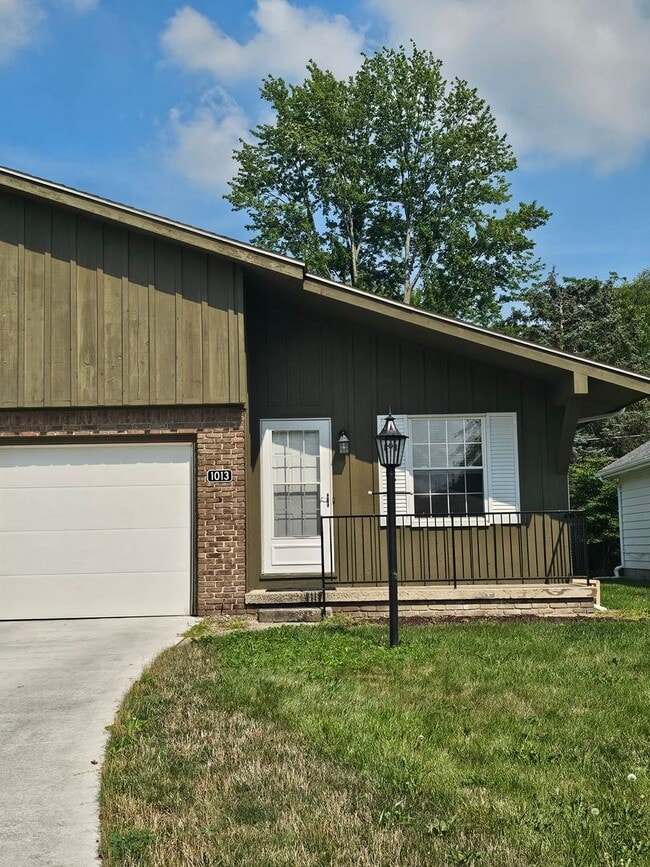 property at 1013 Boone Ct