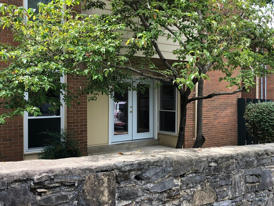 515 Basswood Ave, Unit L112 in Nashville, TN - Building Photo