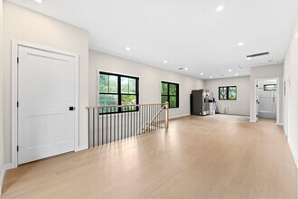 165 Jefferson Ave in Cresskill, NJ - Building Photo - Building Photo