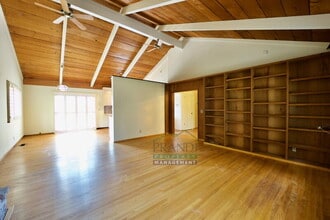 801 Chamberlain Ct in Mill Valley, CA - Building Photo - Building Photo