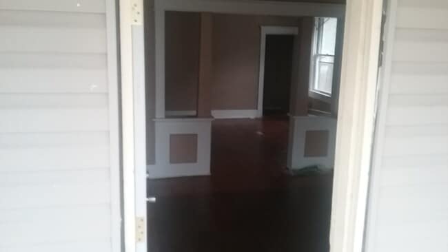 1122 Madeline St in Jefferson City, MO - Building Photo - Building Photo