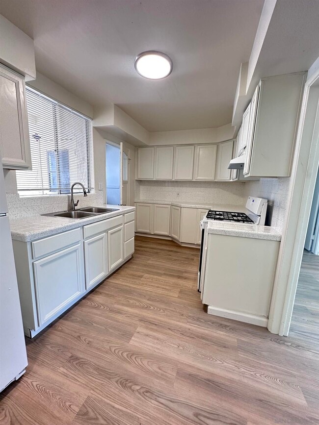 230 55th St in San Diego, CA - Building Photo - Building Photo