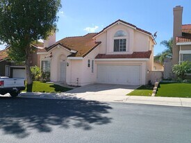 784 Fuchsia St in Corona, CA - Building Photo