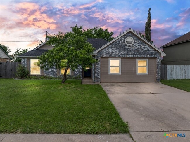 property at 2804 Bluejay Dr
