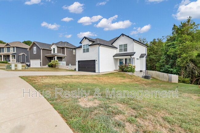 152 Bonnell Dr in Clarksville, TN - Building Photo - Building Photo
