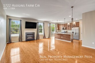 1722 Hudgins Farm Cir in Fredericksburg, VA - Building Photo - Building Photo