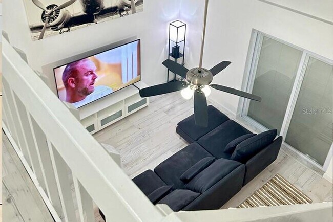 2725 Tally Ho Ave in Orlando, FL - Foto de edificio - Building Photo