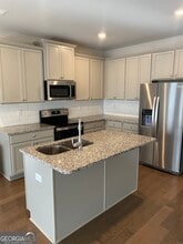 7055 Mimosa Blf in Stonecrest, GA - Building Photo - Building Photo