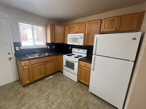 2173 S State St, Unit 5 in Provo, UT - Foto de edificio - Building Photo