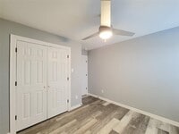 7204 Sandle St photo'