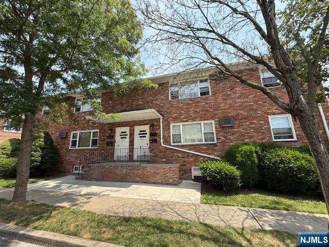 property at 405 8th St