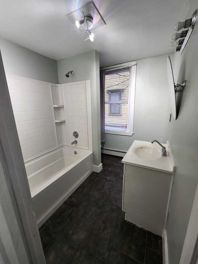 85 Wood St in Providence, RI - Building Photo - Building Photo
