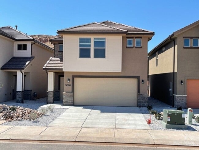 5888 Fairlane Way in Saint George, UT - Building Photo - Building Photo