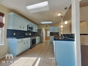 4207 Tawakon Dr, Unit 11 in Pearland, TX - Foto de edificio - Building Photo