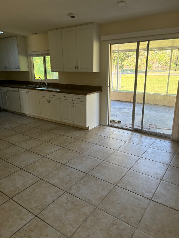 1317 Golfview Dr in Daytona Beach, FL - Foto de edificio - Building Photo