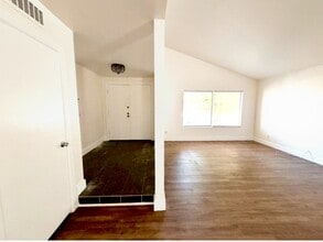 7401 Delco Pl in Los Angeles, CA - Building Photo - Building Photo