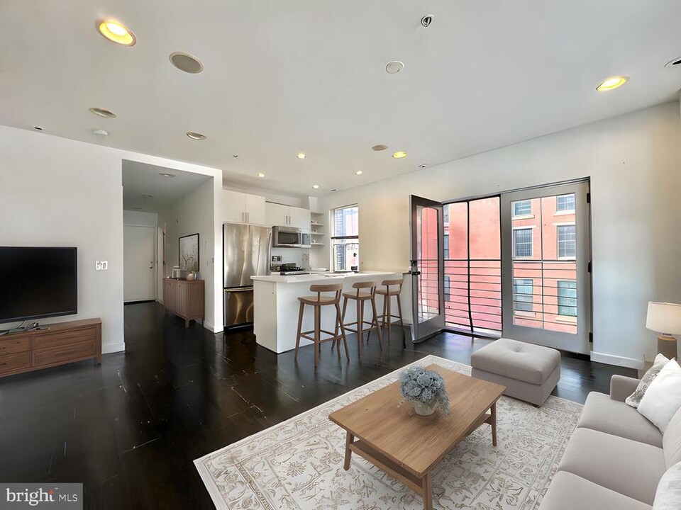 263 N 3rd St in Philadelphia, PA - Building Photo