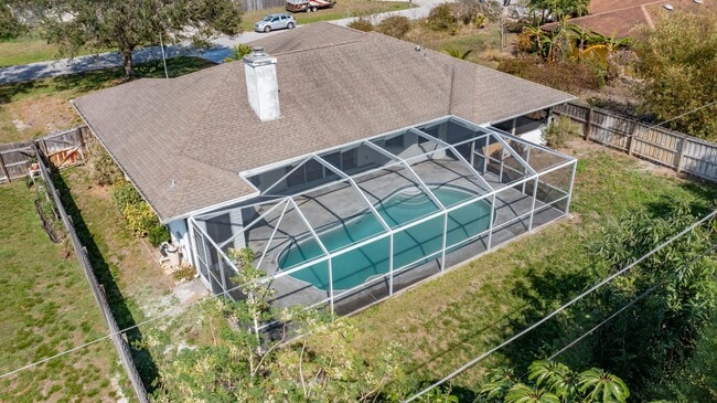 property at 242 SE Duval Ave